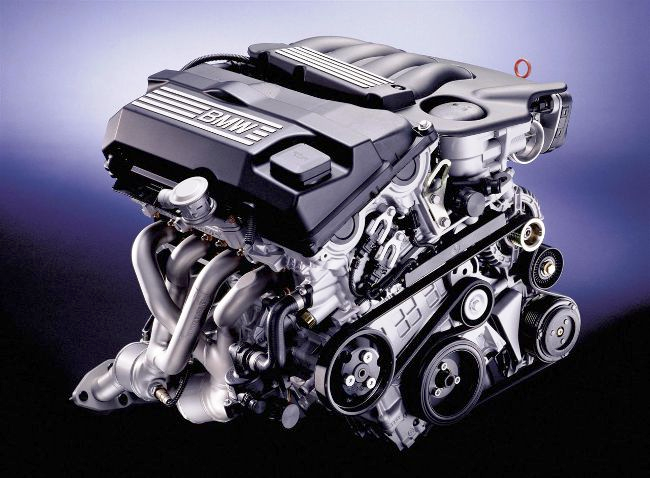 Двигатель БМВ N46. Рядная четверка мощный и экономичный в своем ряду двигателей.